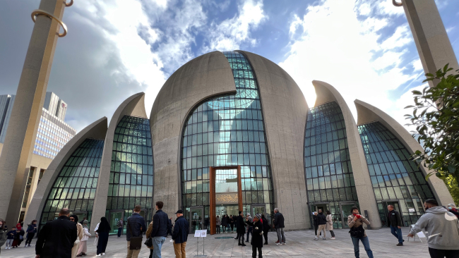 Almanya'da "Açık Cami Günü" düzenlendi